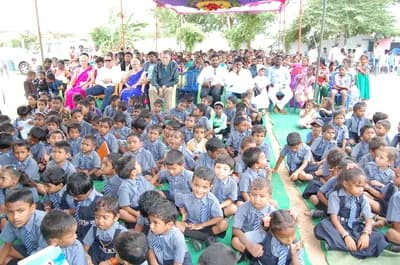 Crowd of students, families and guests at the inauguration